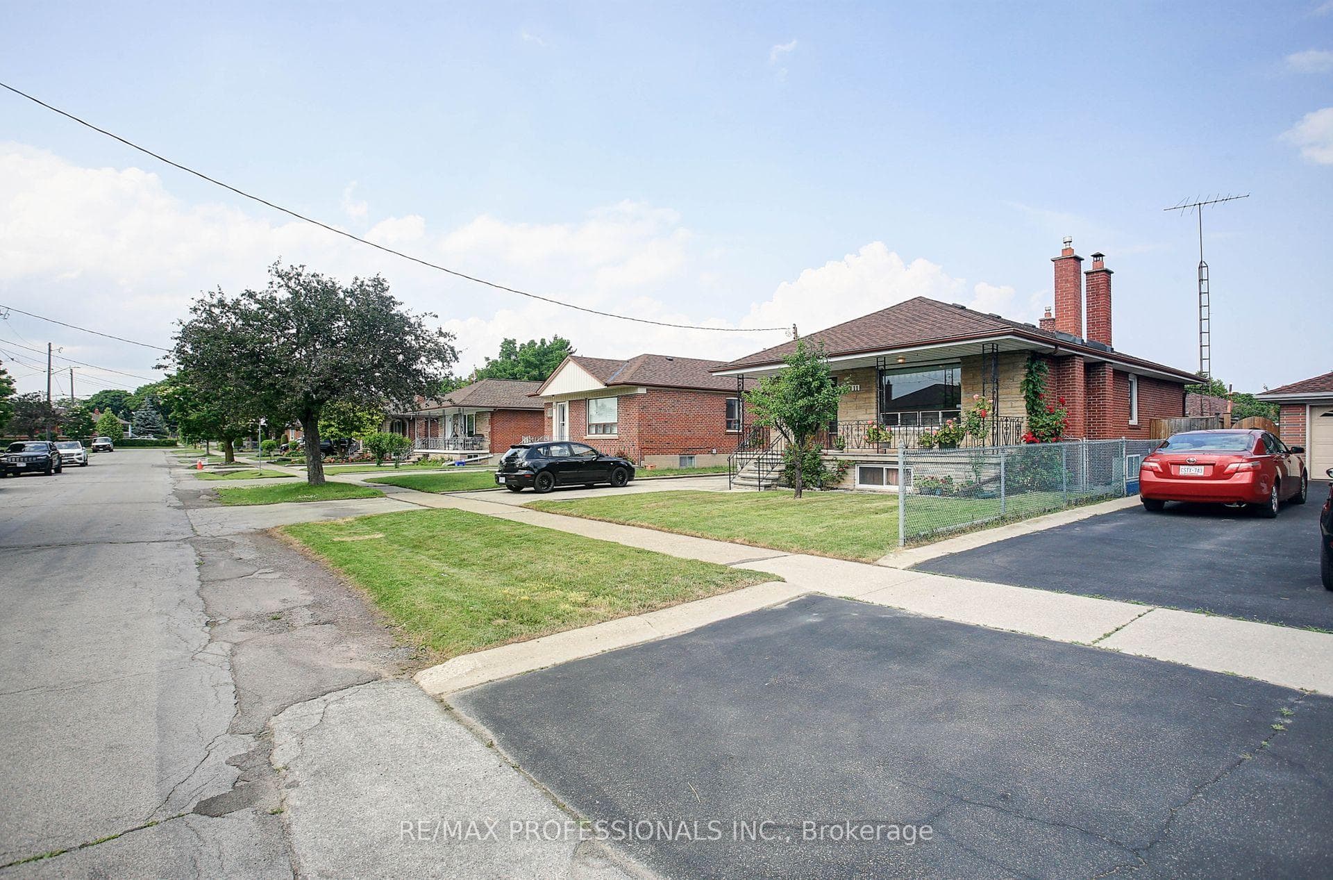 11 Woolgar Avenue photo 2