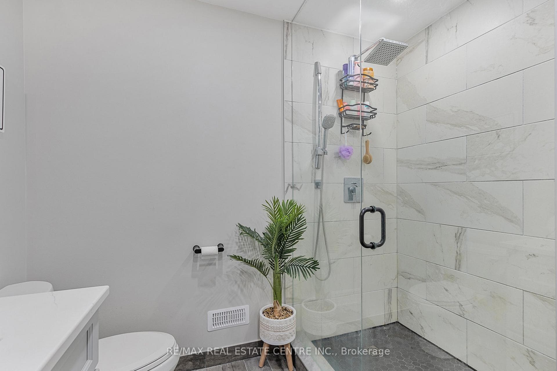 56 Nolan Road photo 33