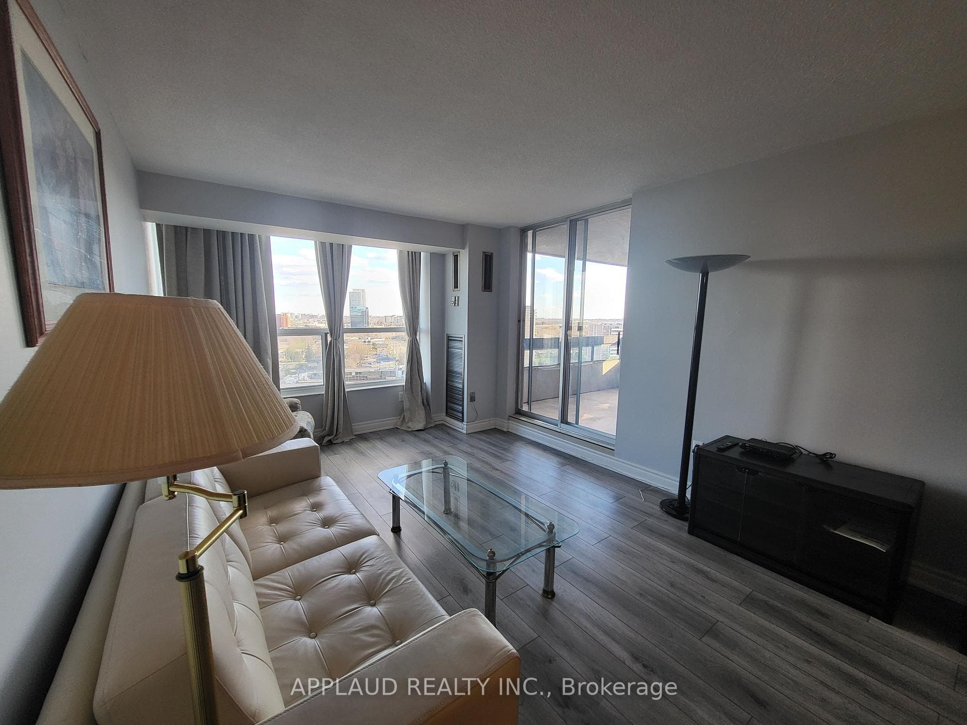 2365 Kennedy Road Unit 1810 photo 2
