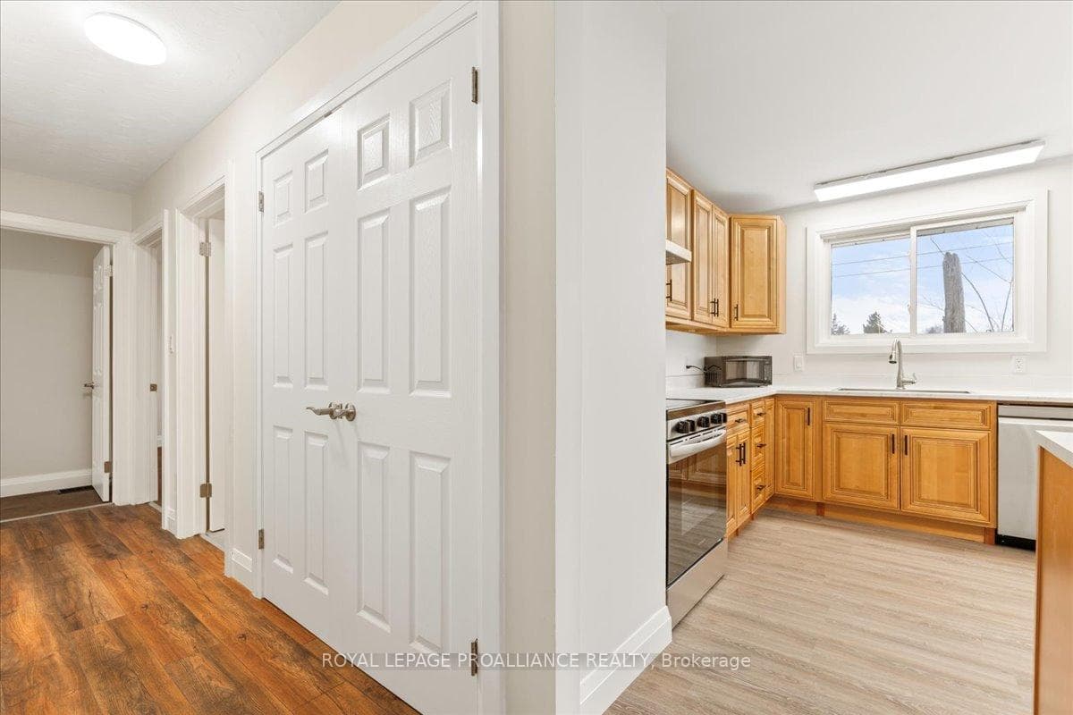 204 Elizabeth Street photo 13