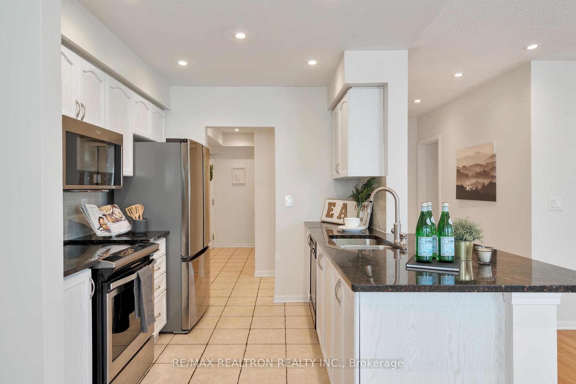10 Mendelssohn Street Unit 308 photo 11