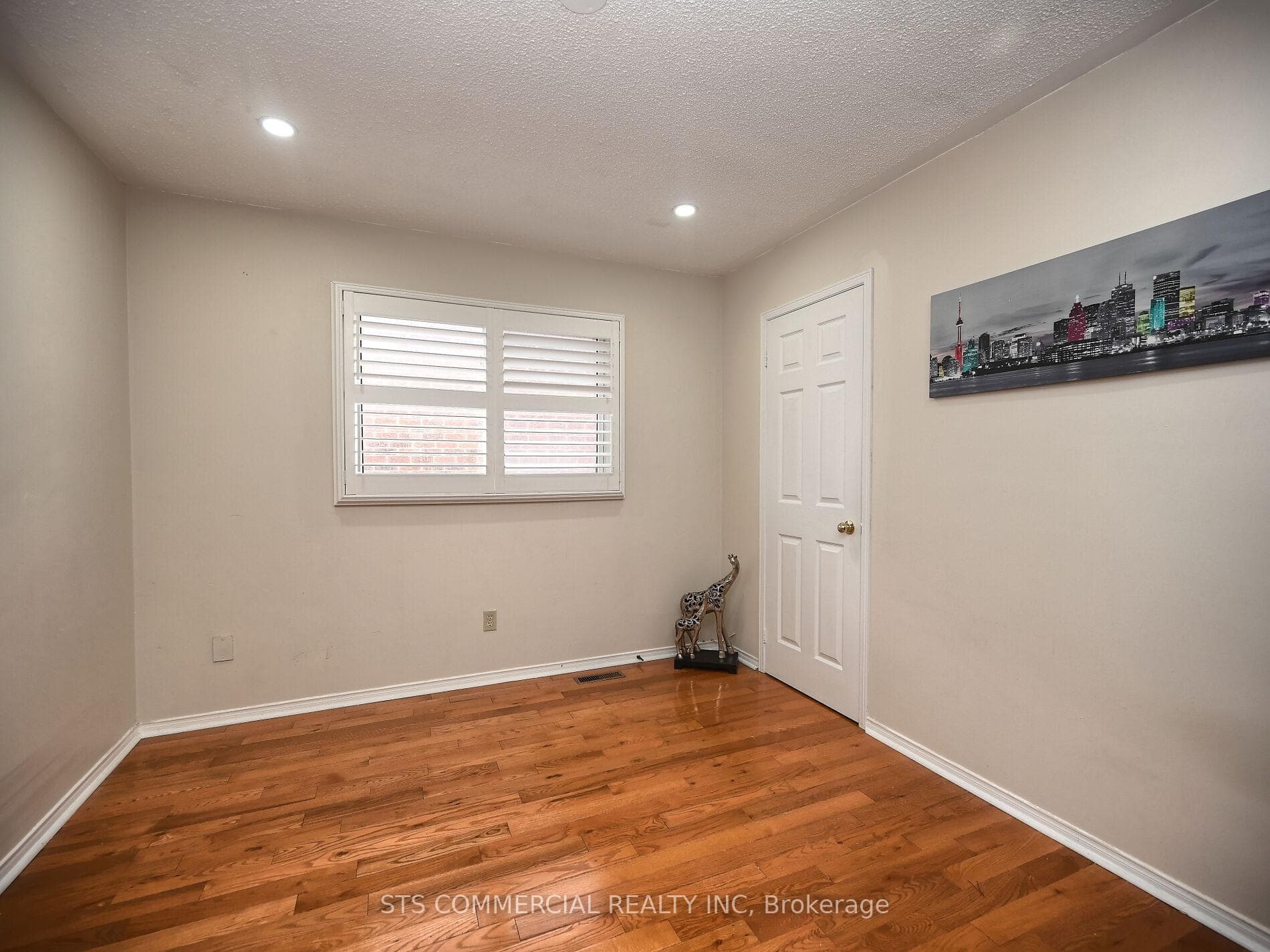 72 Adirondack Crescent photo 29