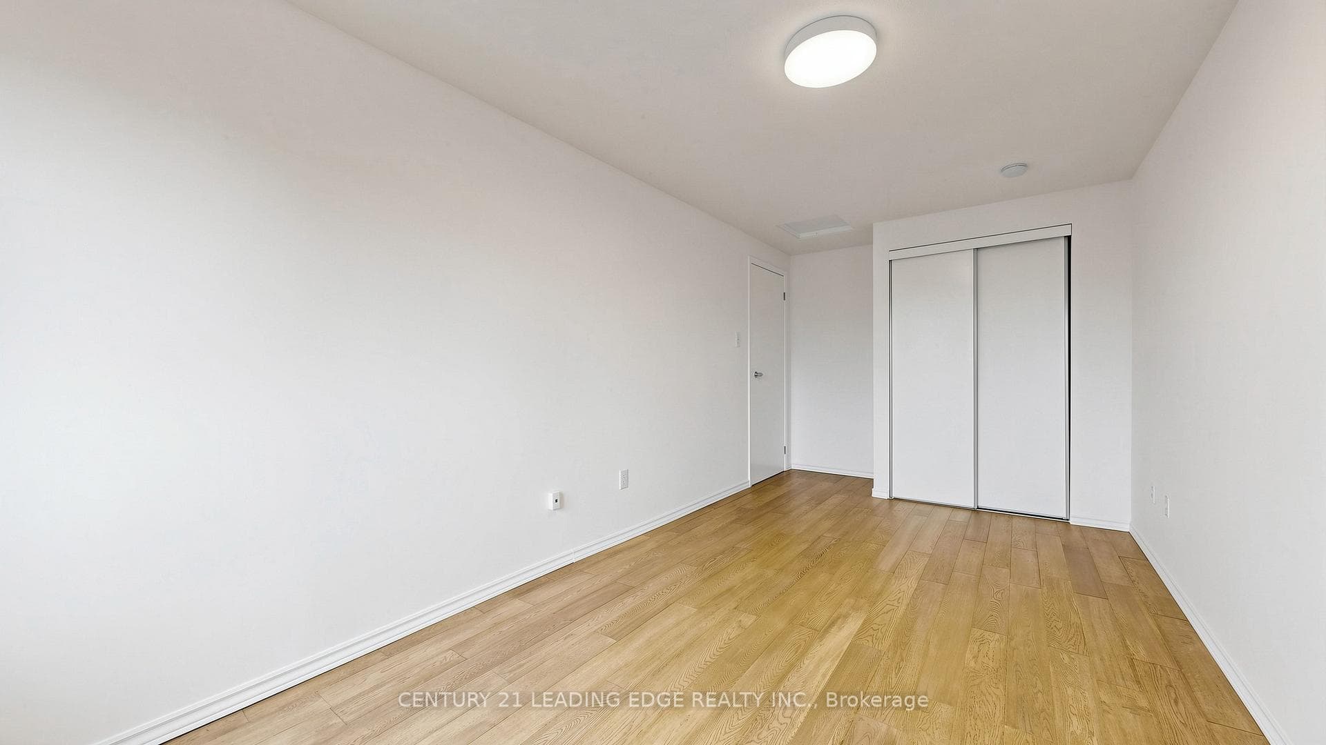 80 Upton Crescent photo 27