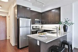 365 Prince Of Wales Drive Unit 1804 photo 3
