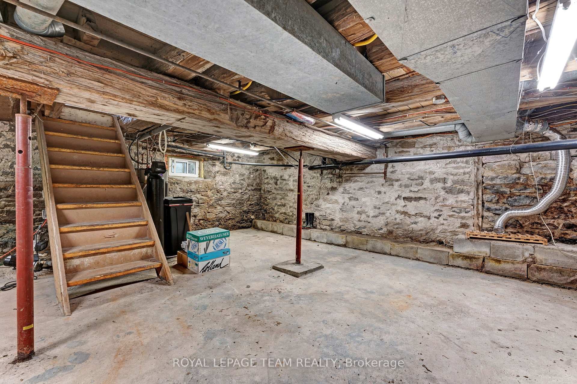 715 River Road photo 28