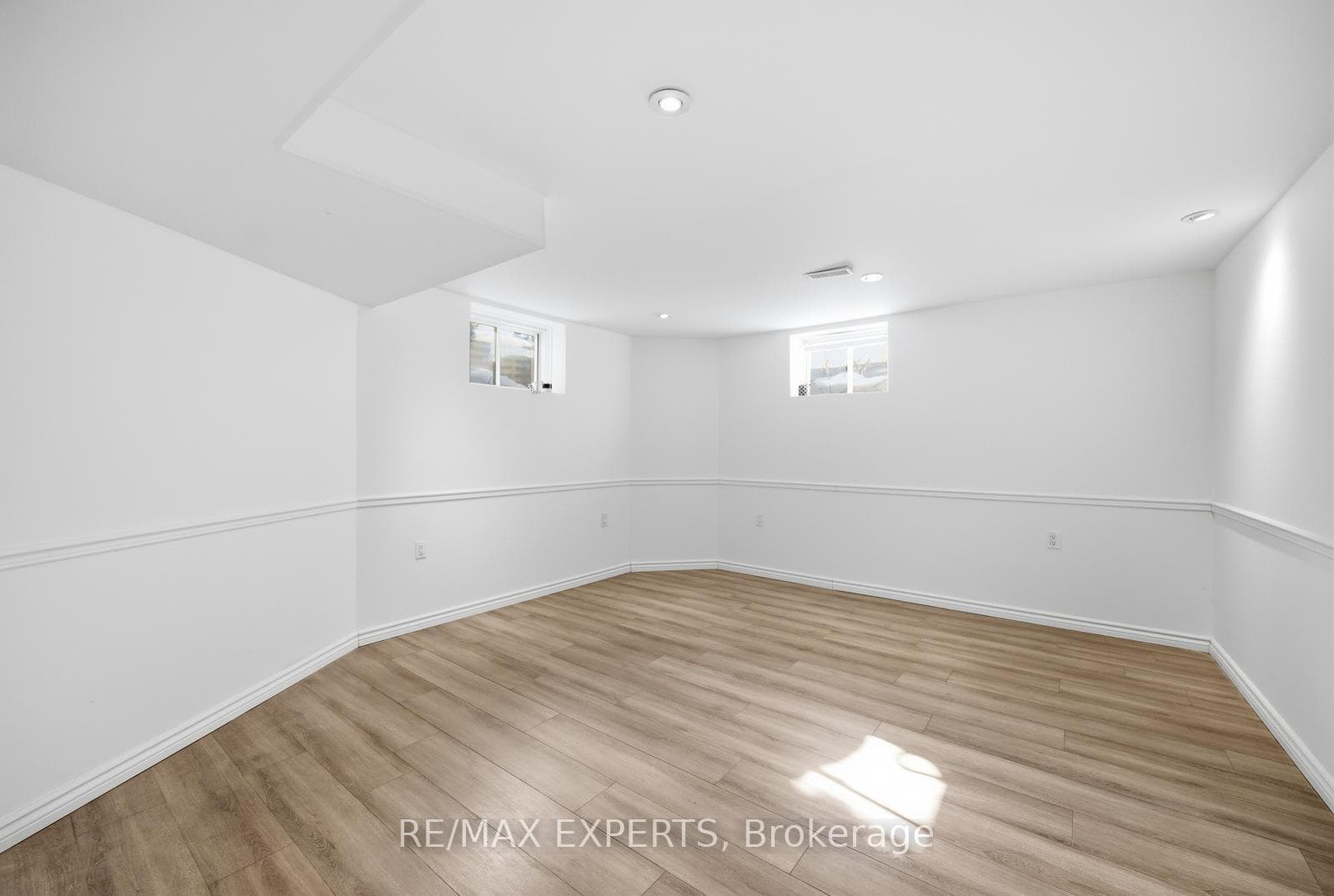 11 Basswood Circle photo 37