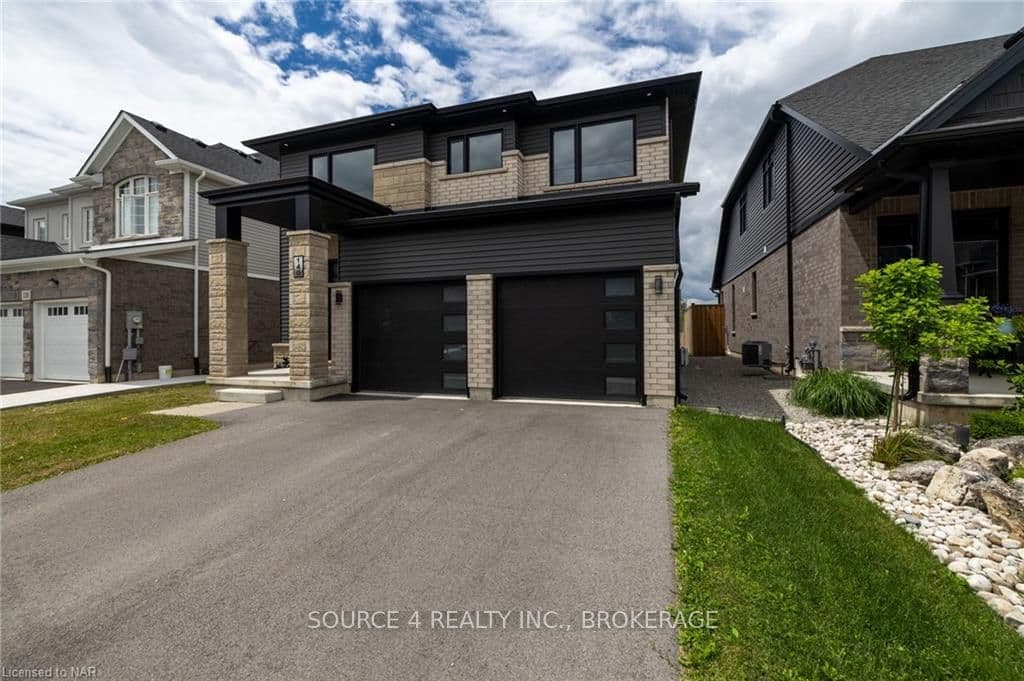 140 SUSAN Drive photo 1