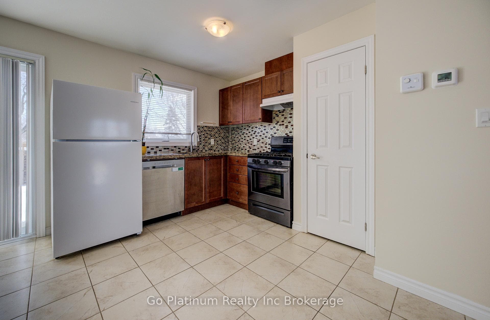 49 Dennis Drive photo 11