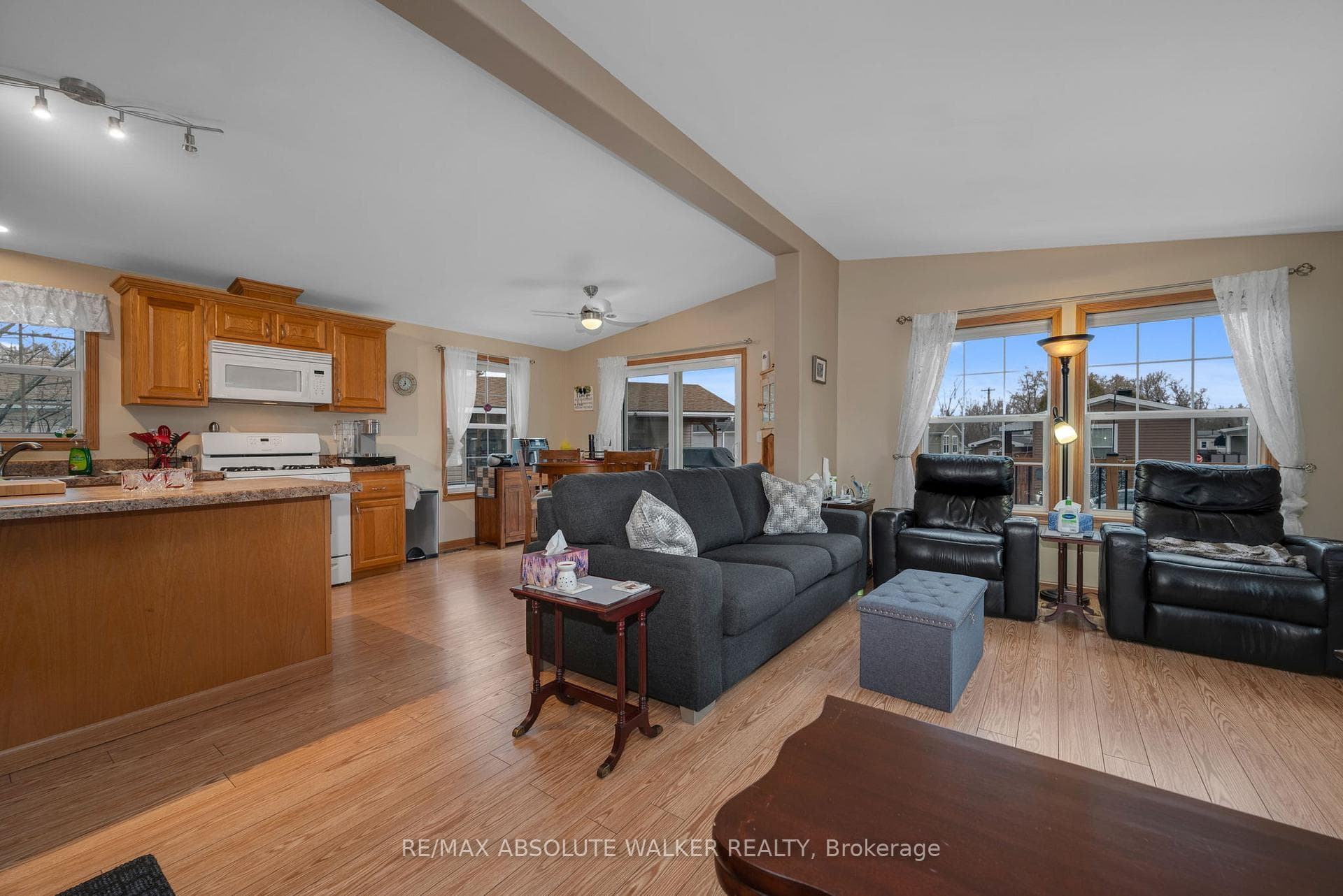 17 Tracy Avenue photo 3