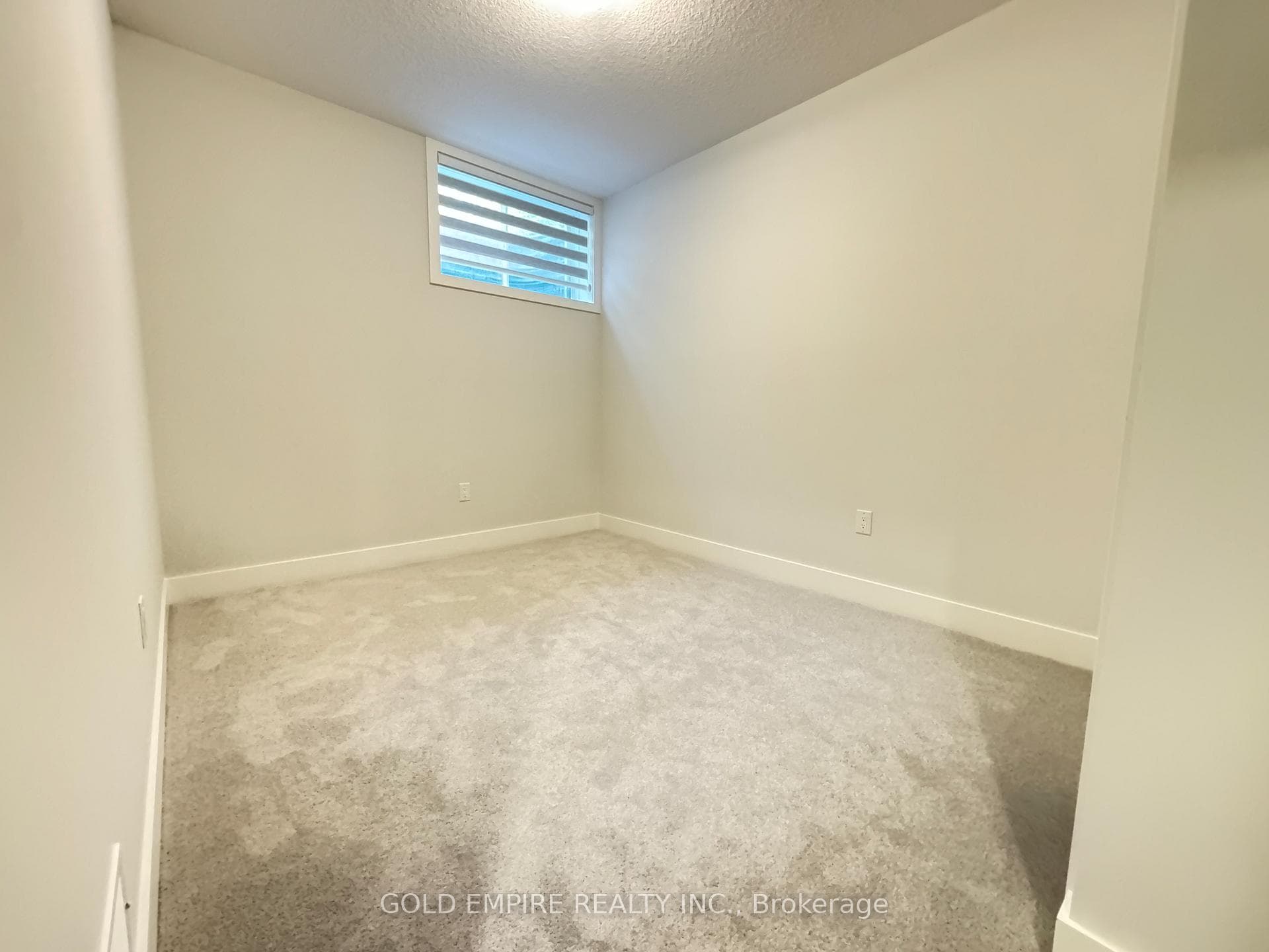 990 Deveron Crescent Unit 47 photo 31