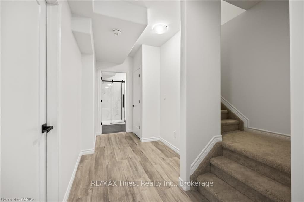 1362 OTTAWA Street photo 35