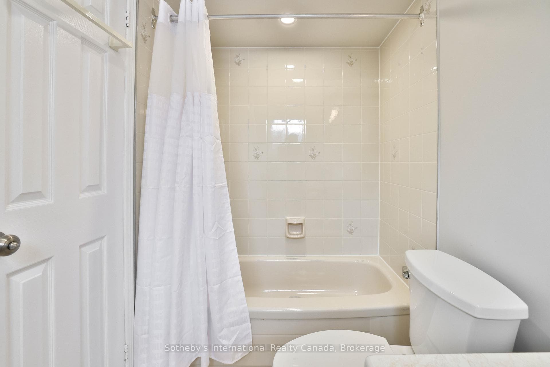 5255 Lakeshore Road Unit 7 photo 30