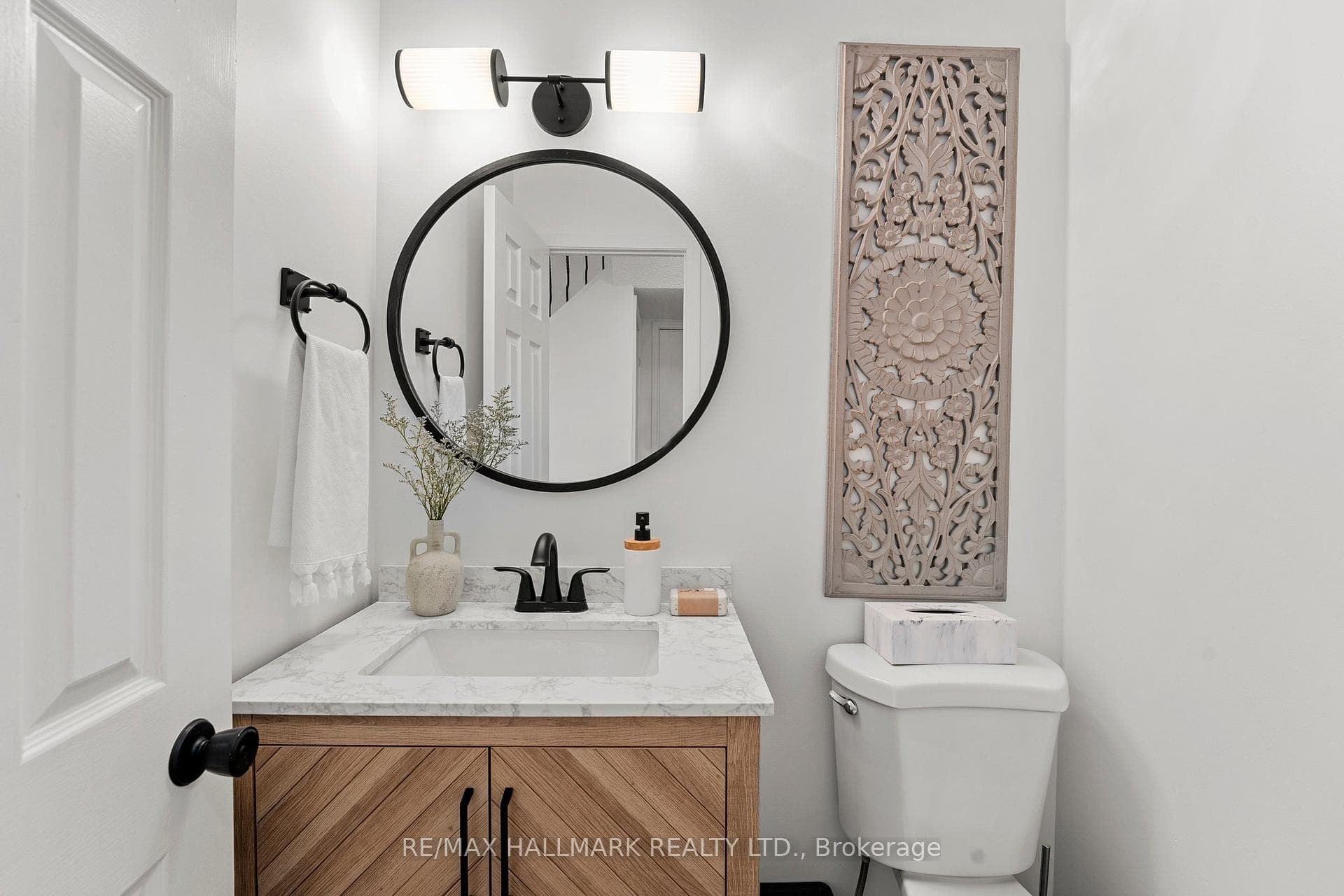 126 Thicketwood Boulevard photo 16