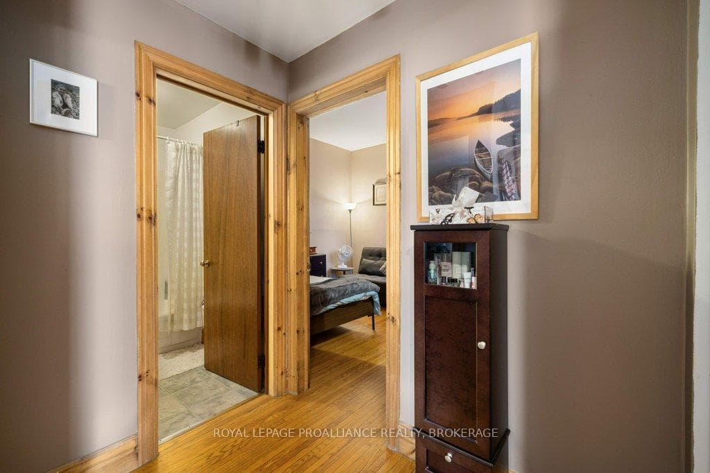 130 King Street East / 45 West Street N/A photo 11