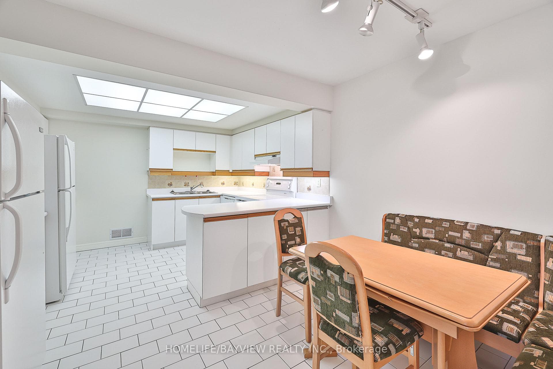 65 Spring Garden Avenue Unit 2110 photo 7