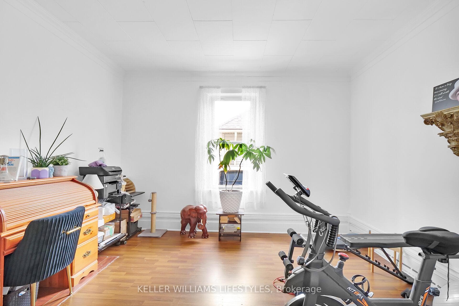 1051 Trafalgar Street photo 16