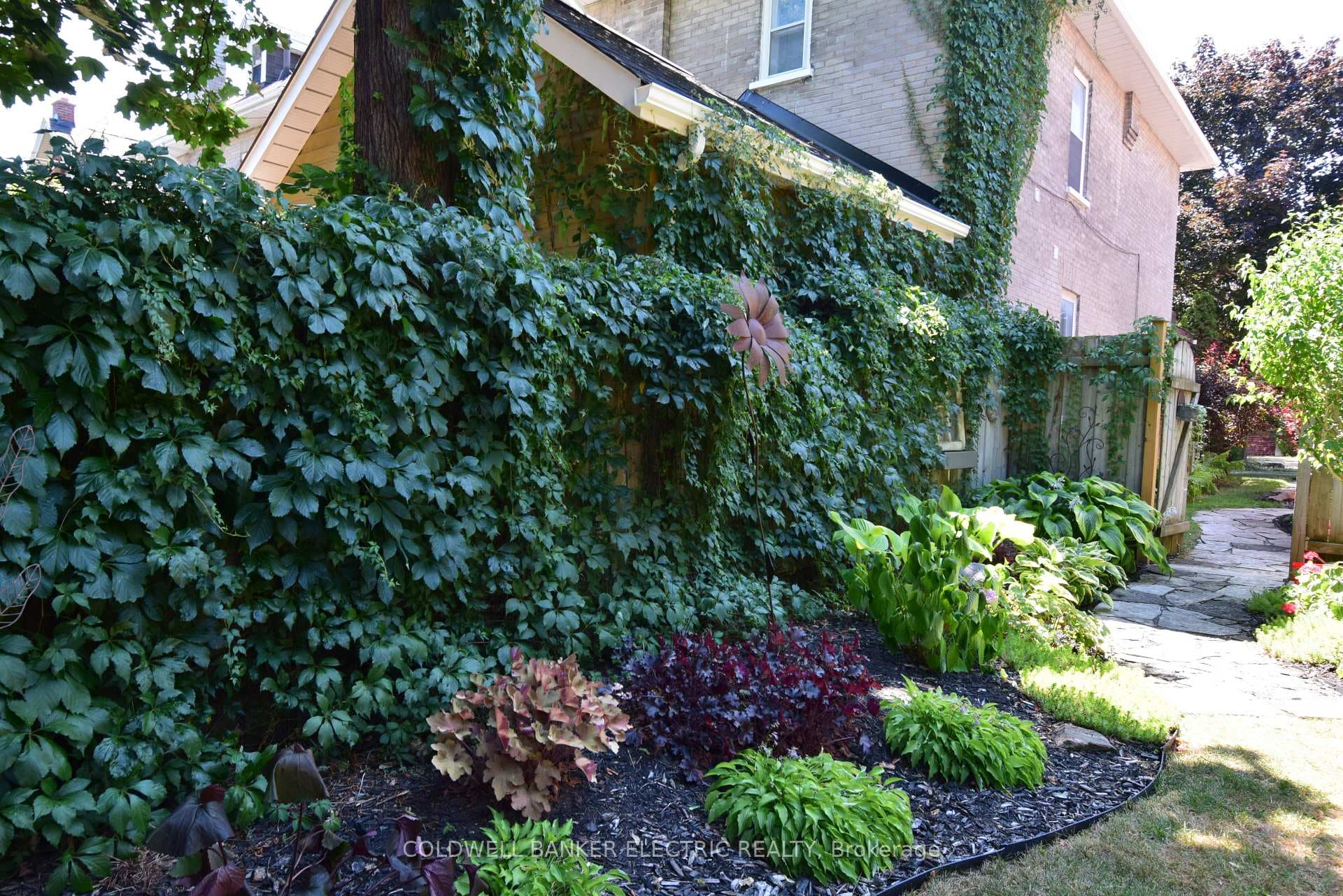 310 Pearl Avenue photo 32