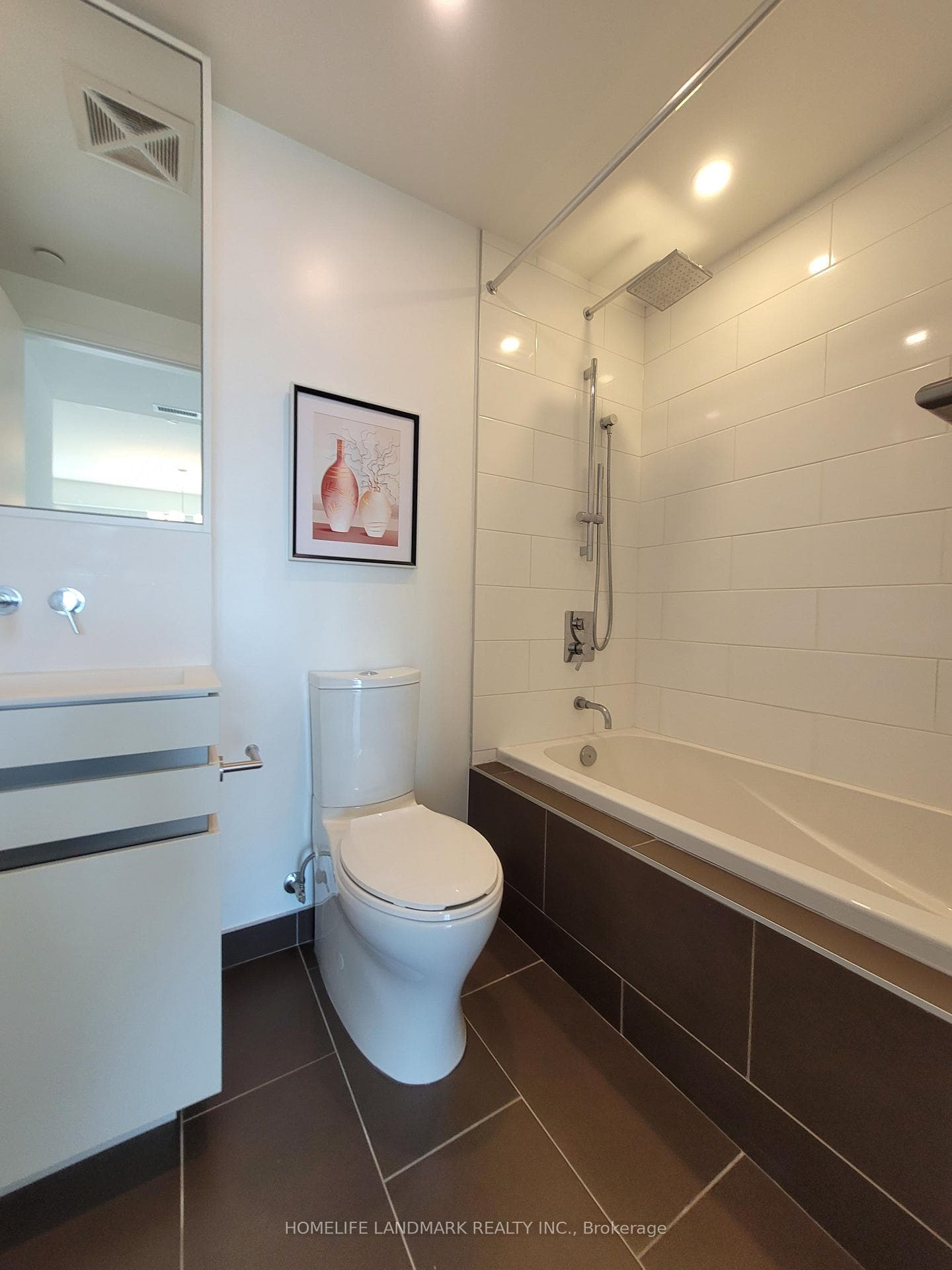 197 Yonge Street Unit 5508 photo 8
