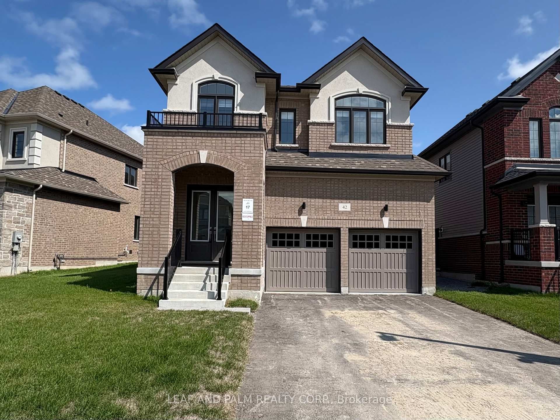 42 Donald Ingram Crescent photo 1