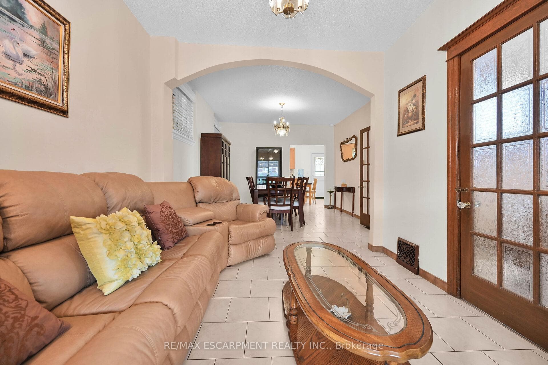 39 Sherman Avenue photo 11