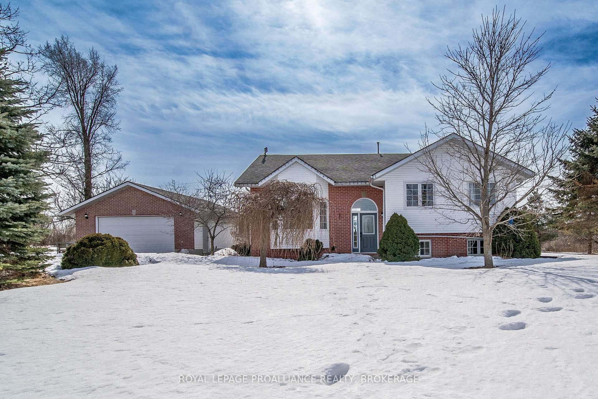 2442 Keeley Road photo 2
