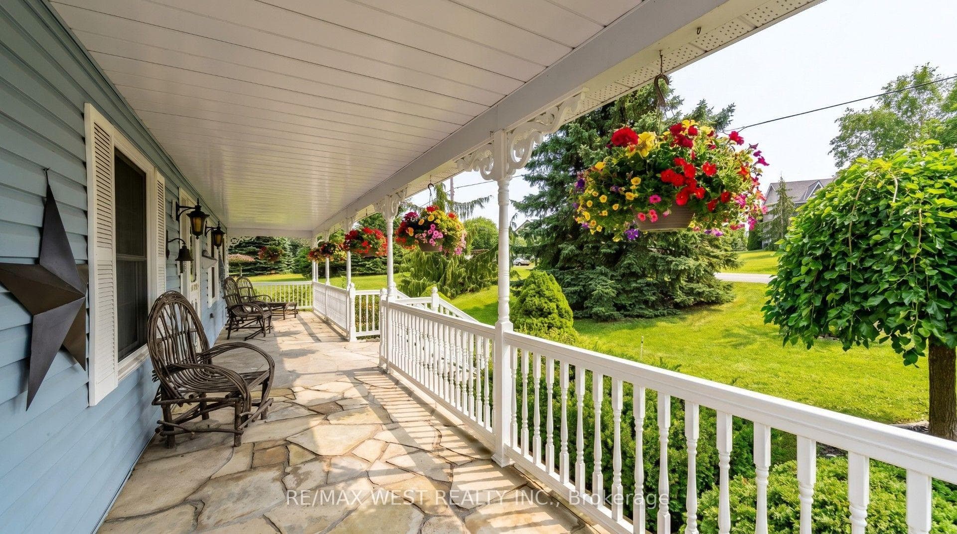 17 Forest Hill Drive photo 2