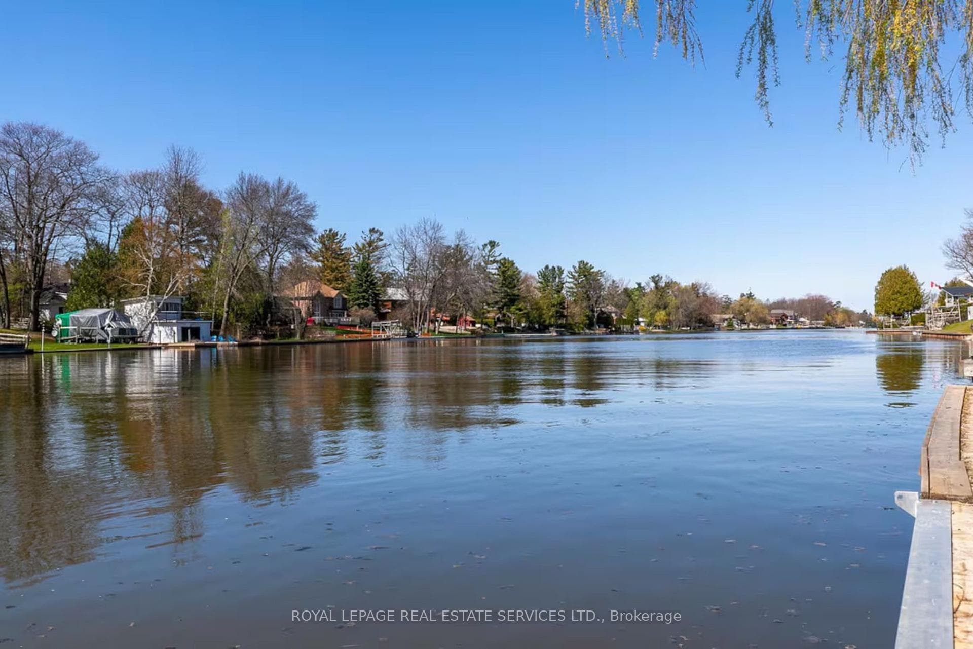 90 Edgewater Road photo 2
