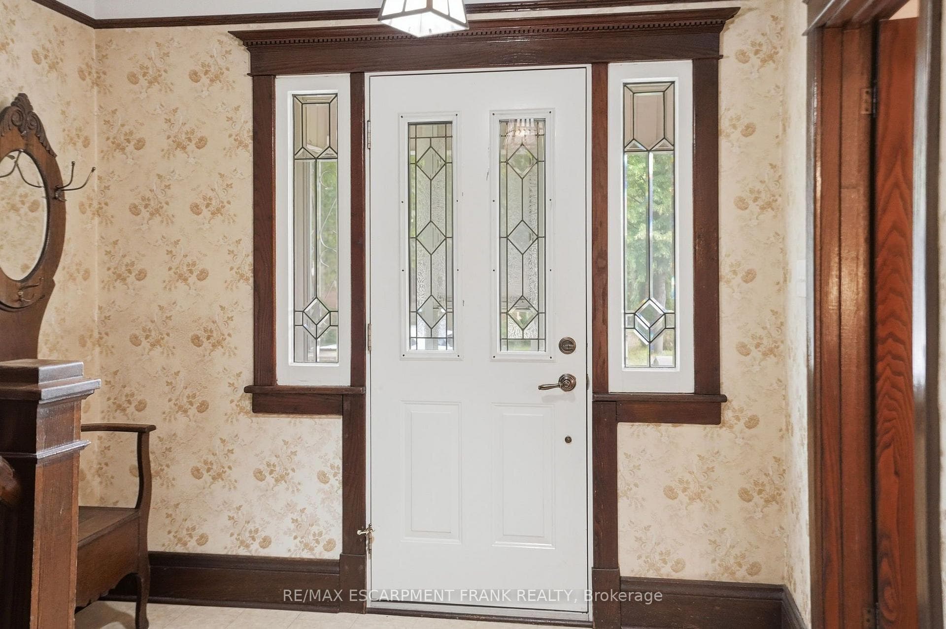 24 Cliff Avenue photo 13