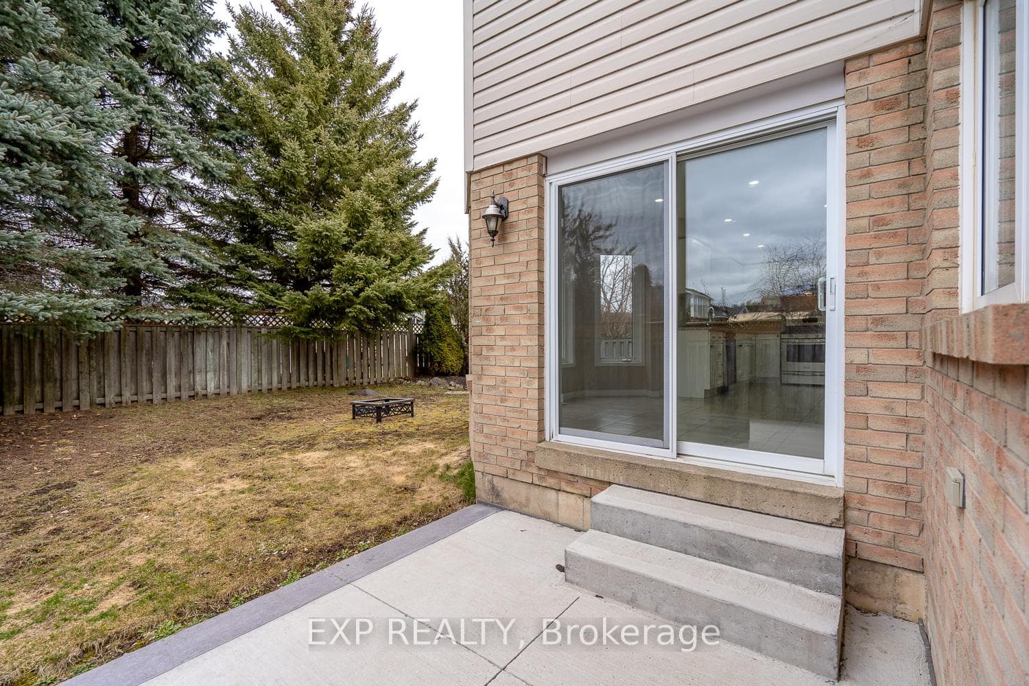 416 Olde Village Lane photo 36