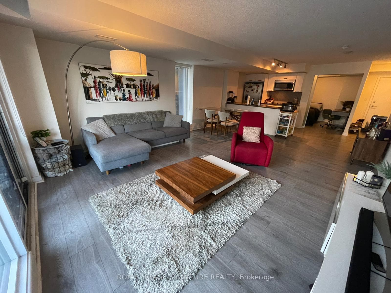 295 Adelaide Street Unit 414 photo 8