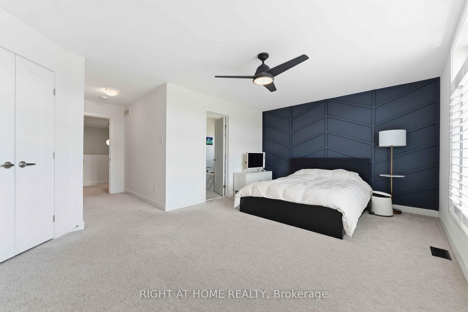 289 MOUNT NEBO Way photo 26