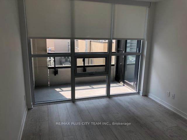 88 Scott Street Unit 1413 photo 8