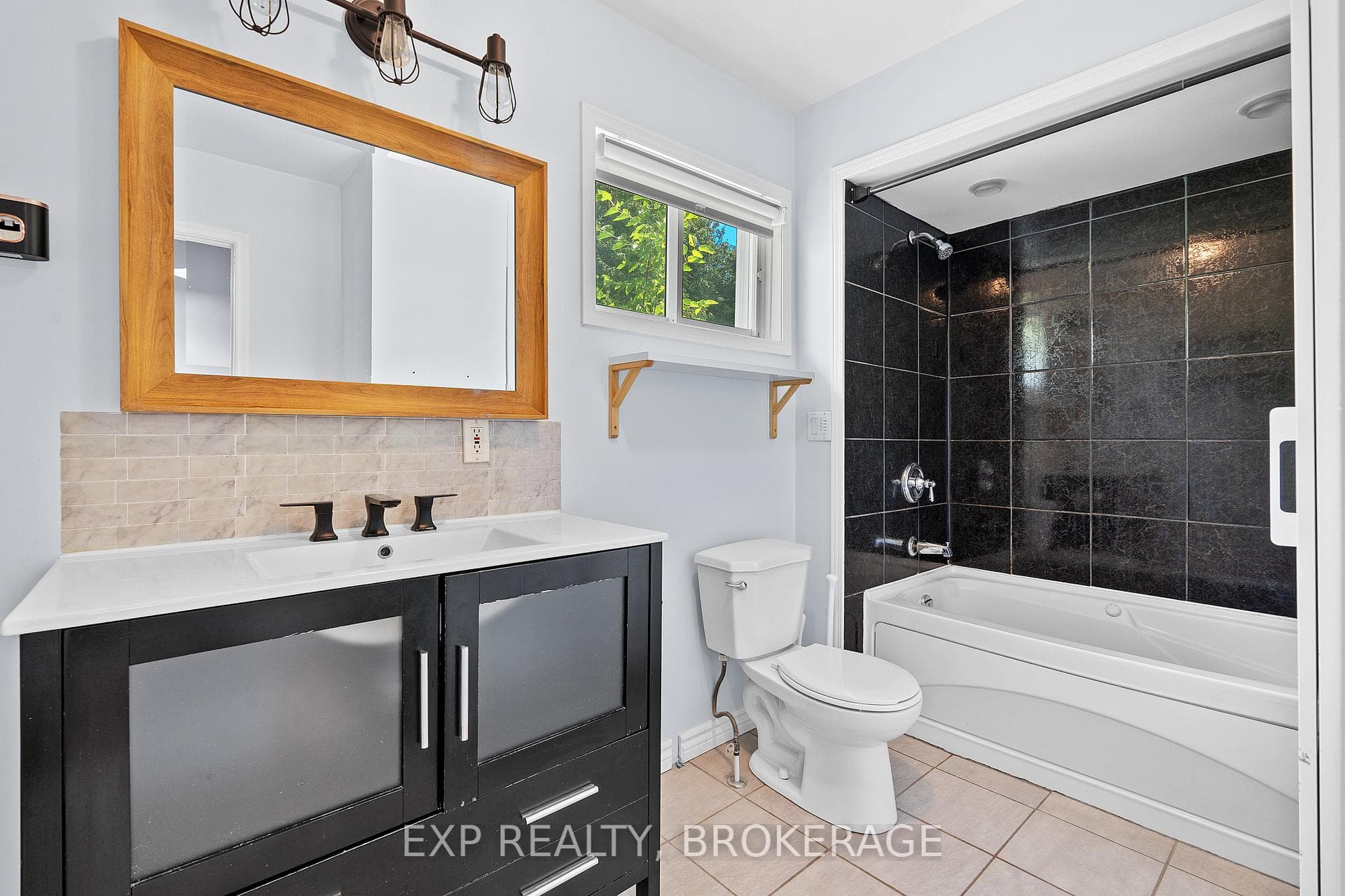 926 CRESTHILL Street photo 30