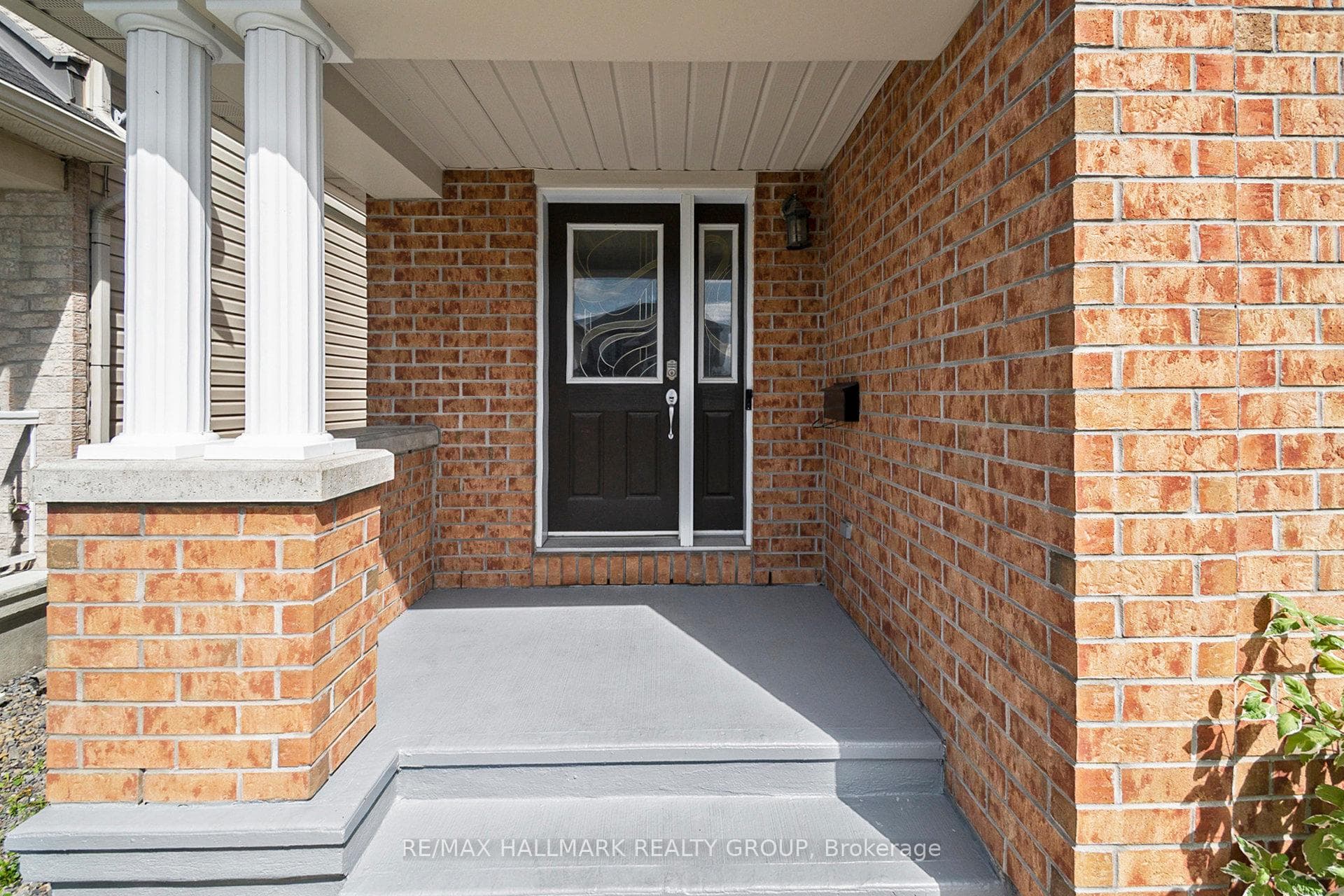 470 Frank Cauley Way photo 2