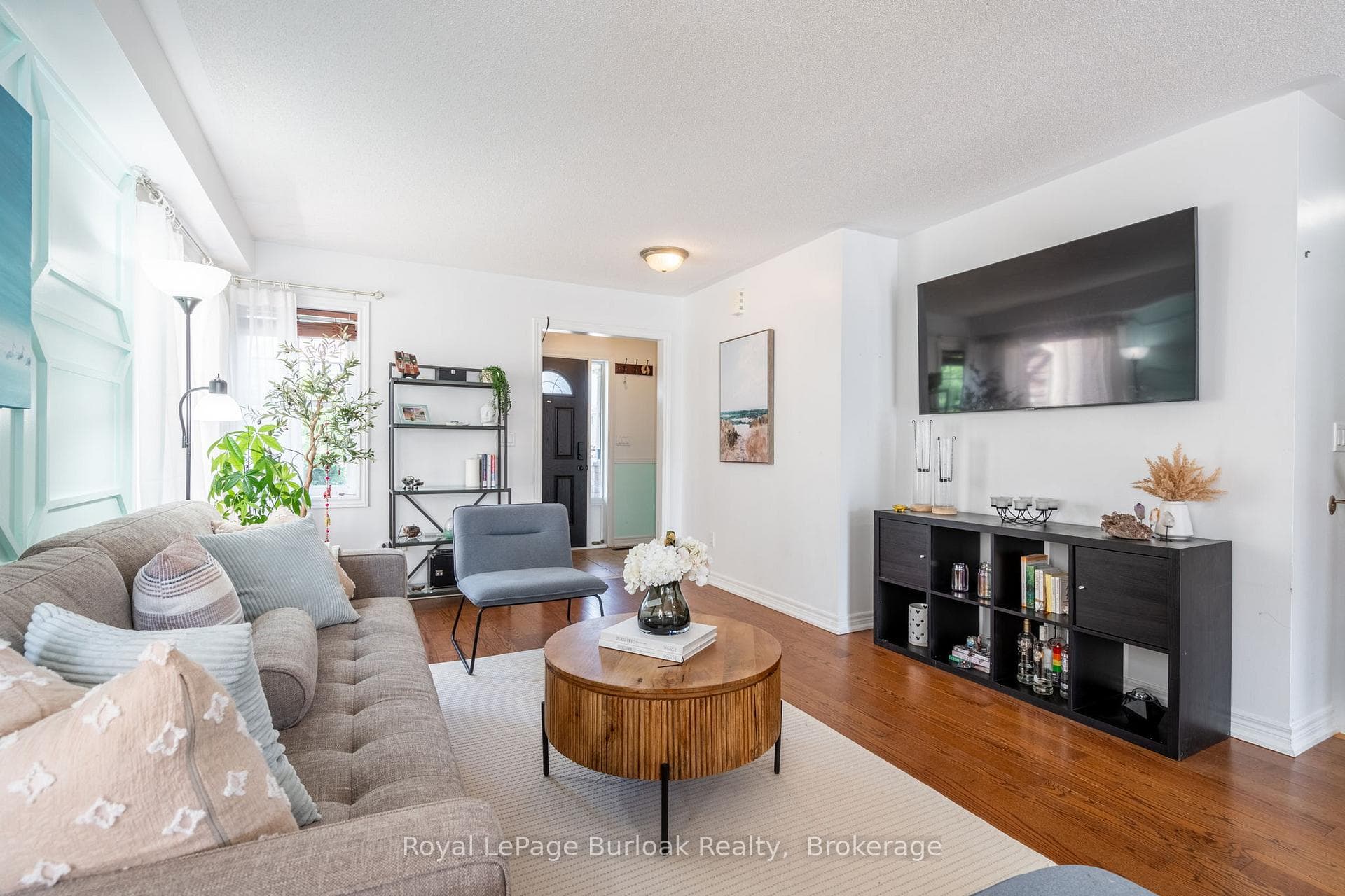 63 Fiddlehead Crescent photo 5