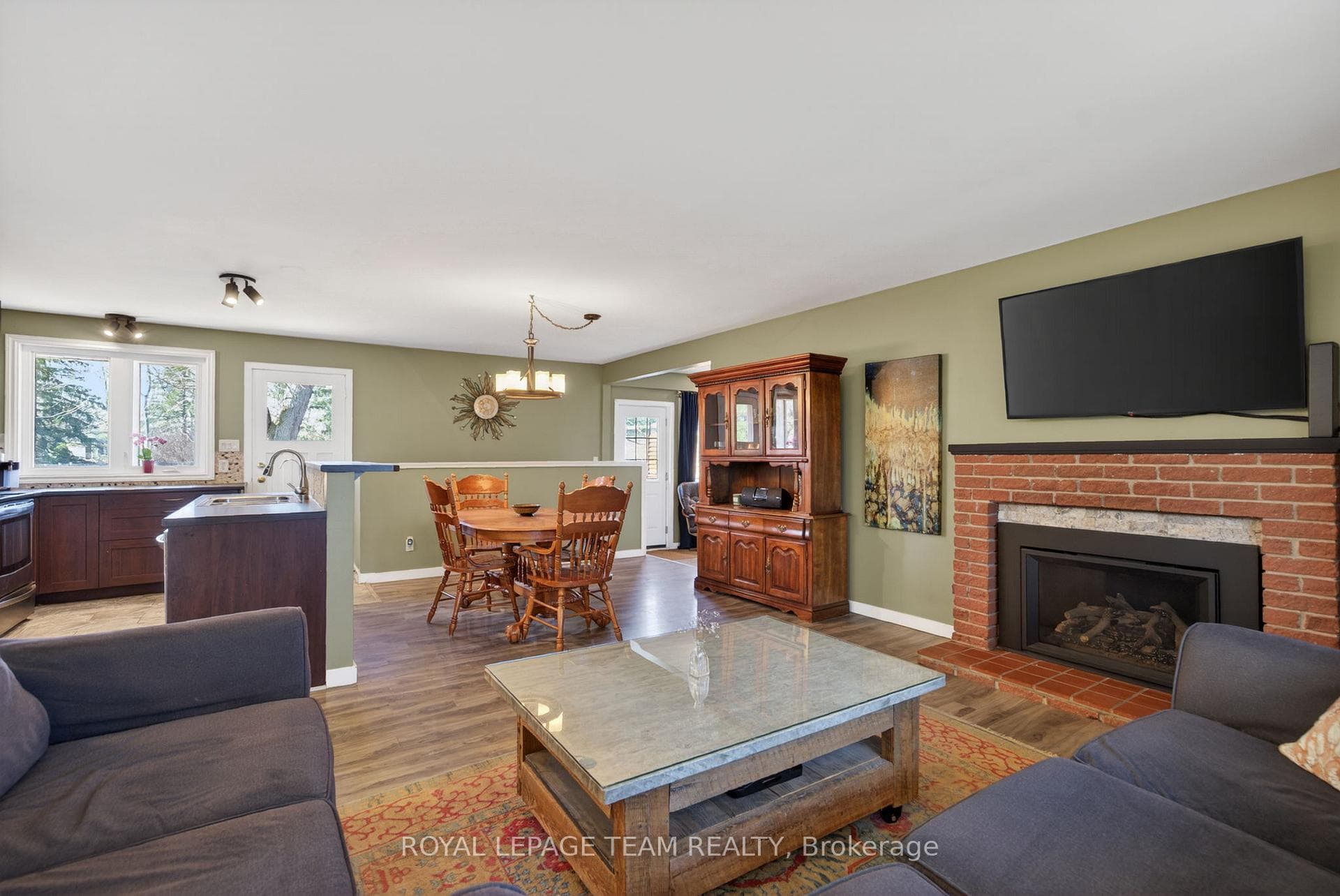 105 Fortune Street photo 17