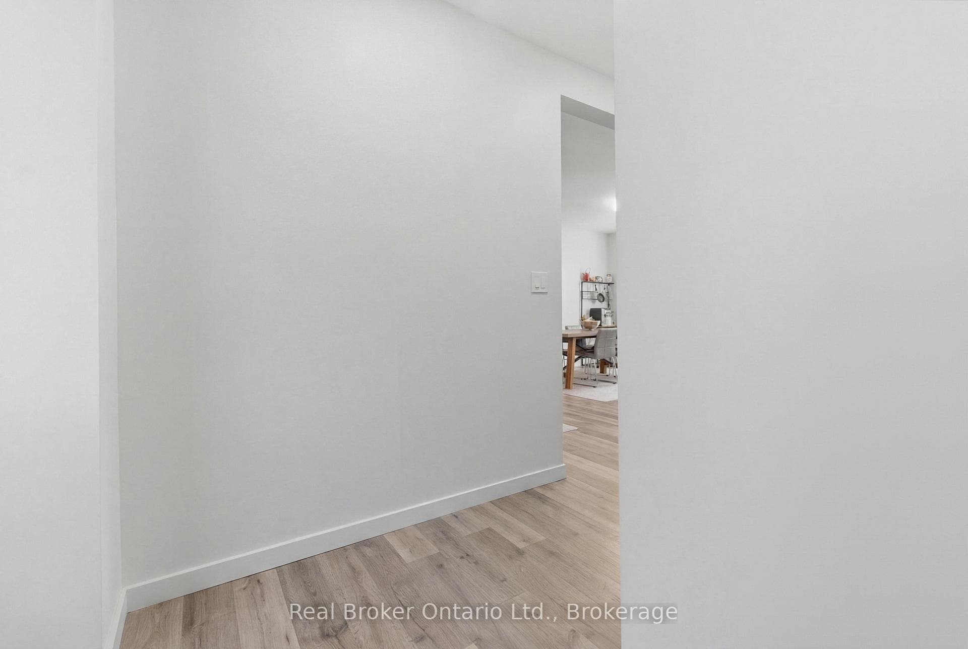 154 Niagara Falls Road photo 6