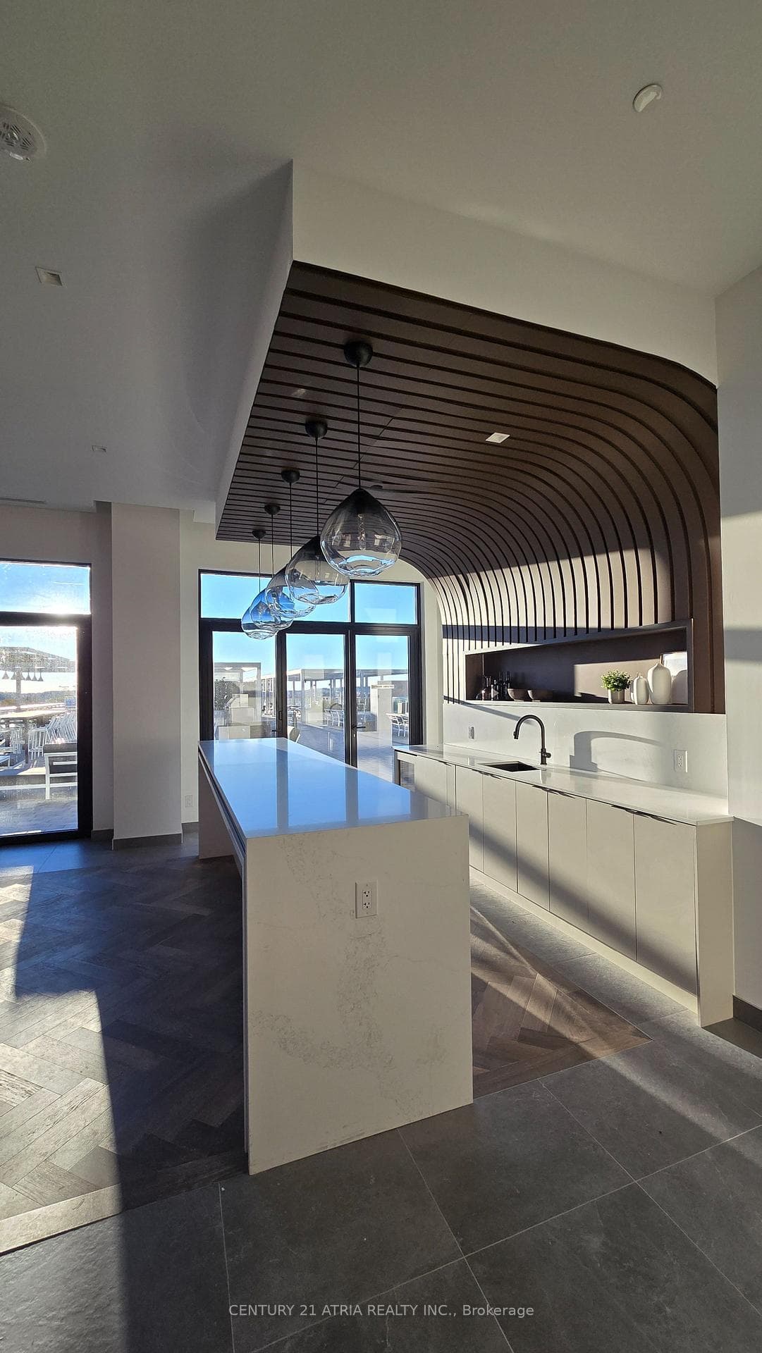 8888 Yonge Street Unit 1005 photo 24