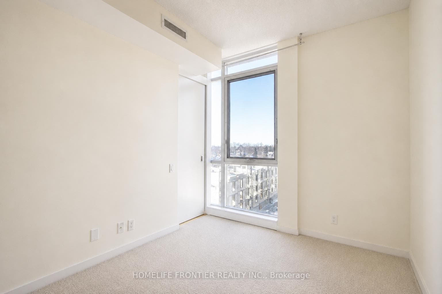 30 Canterbury Place Unit 703 photo 10