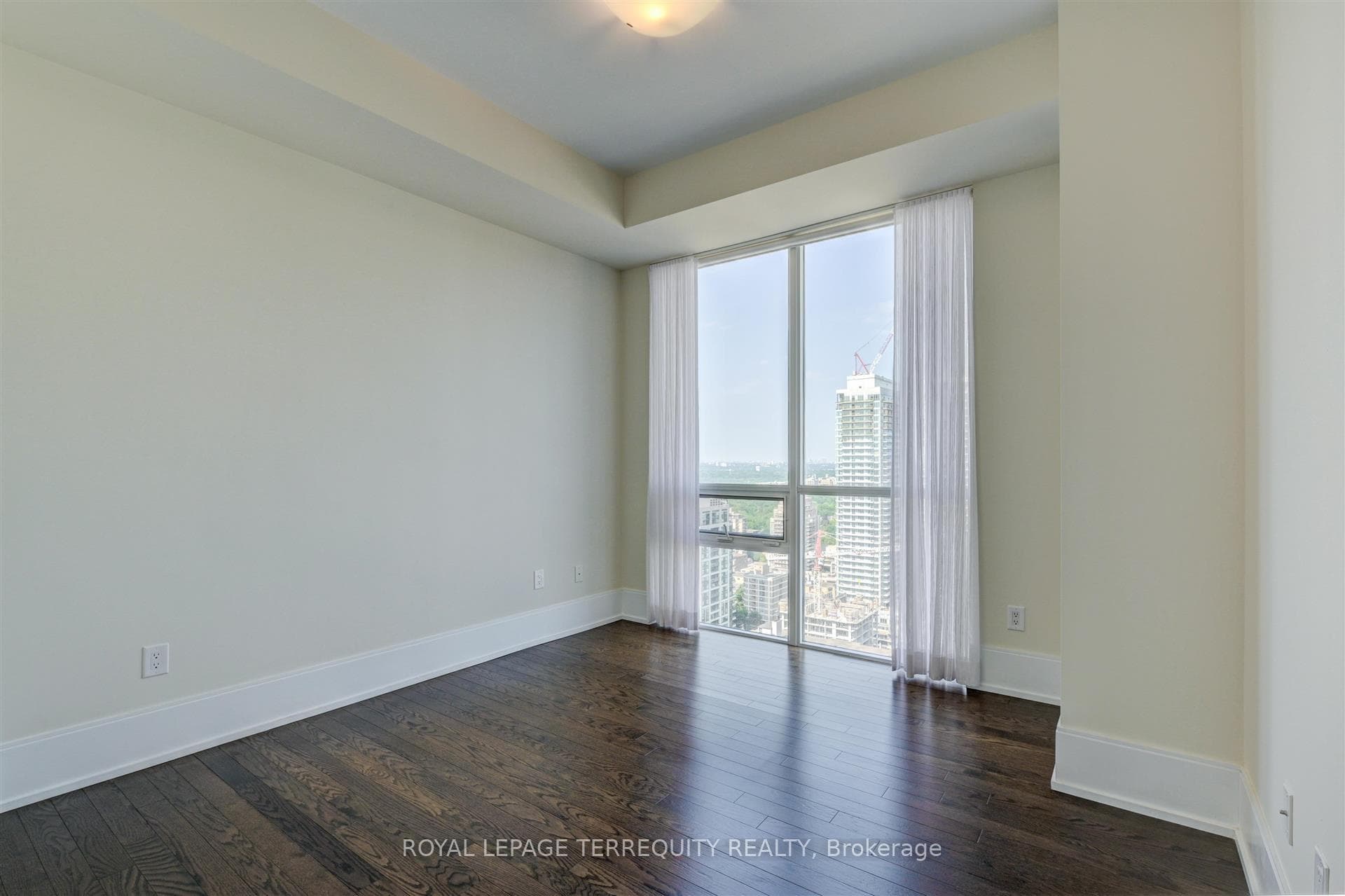 70 Roehampton Avenue Unit 2521 photo 21