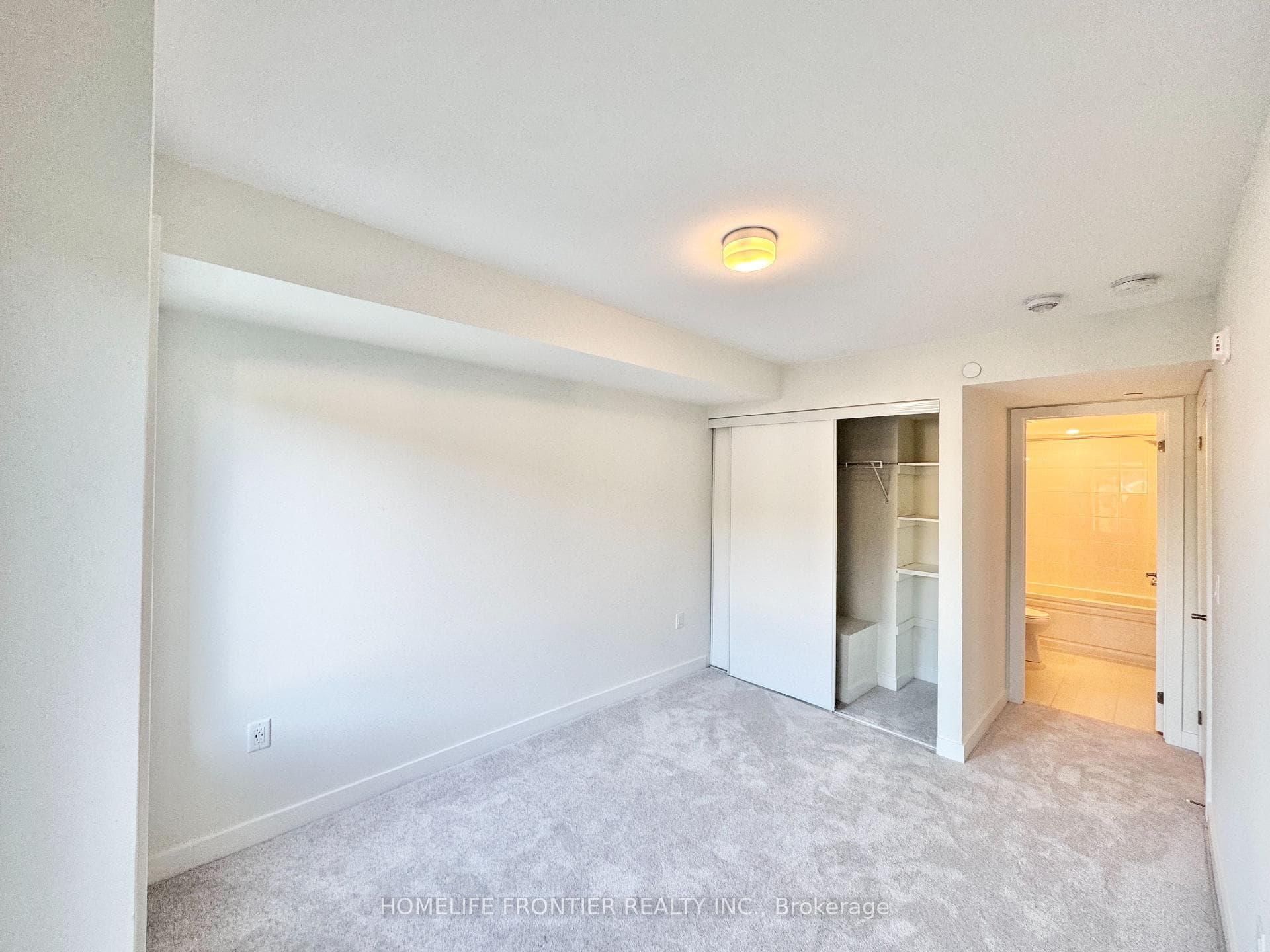 3538 Colonial Drive Unit 19 photo 3