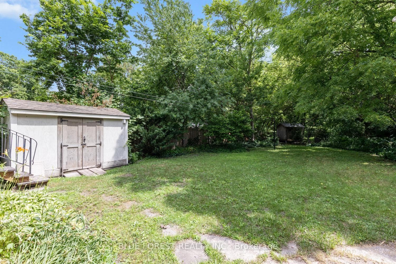 550 Elizabeth Street photo 33