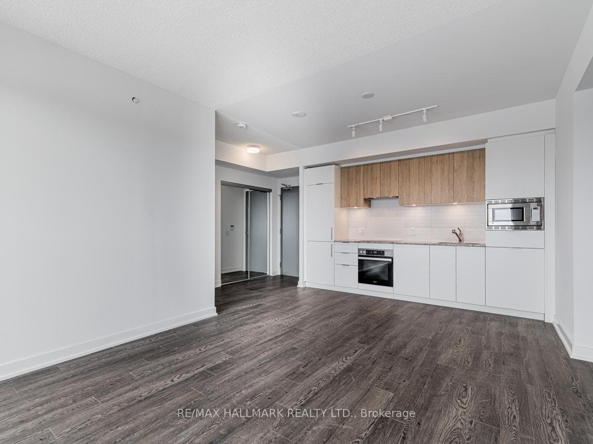 20 O'neill Road Unit 427 photo 7