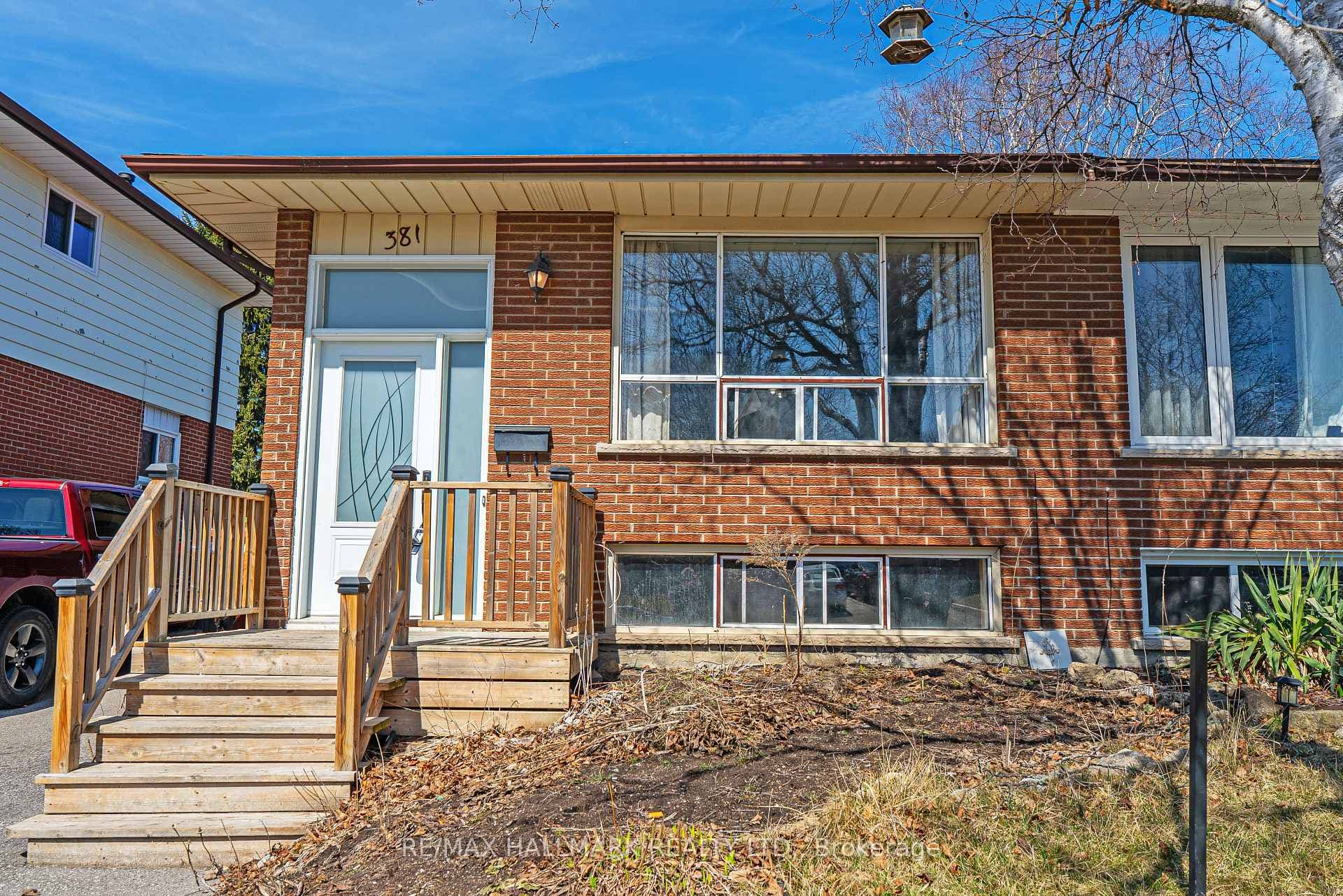 381 Surrey Drive photo 1