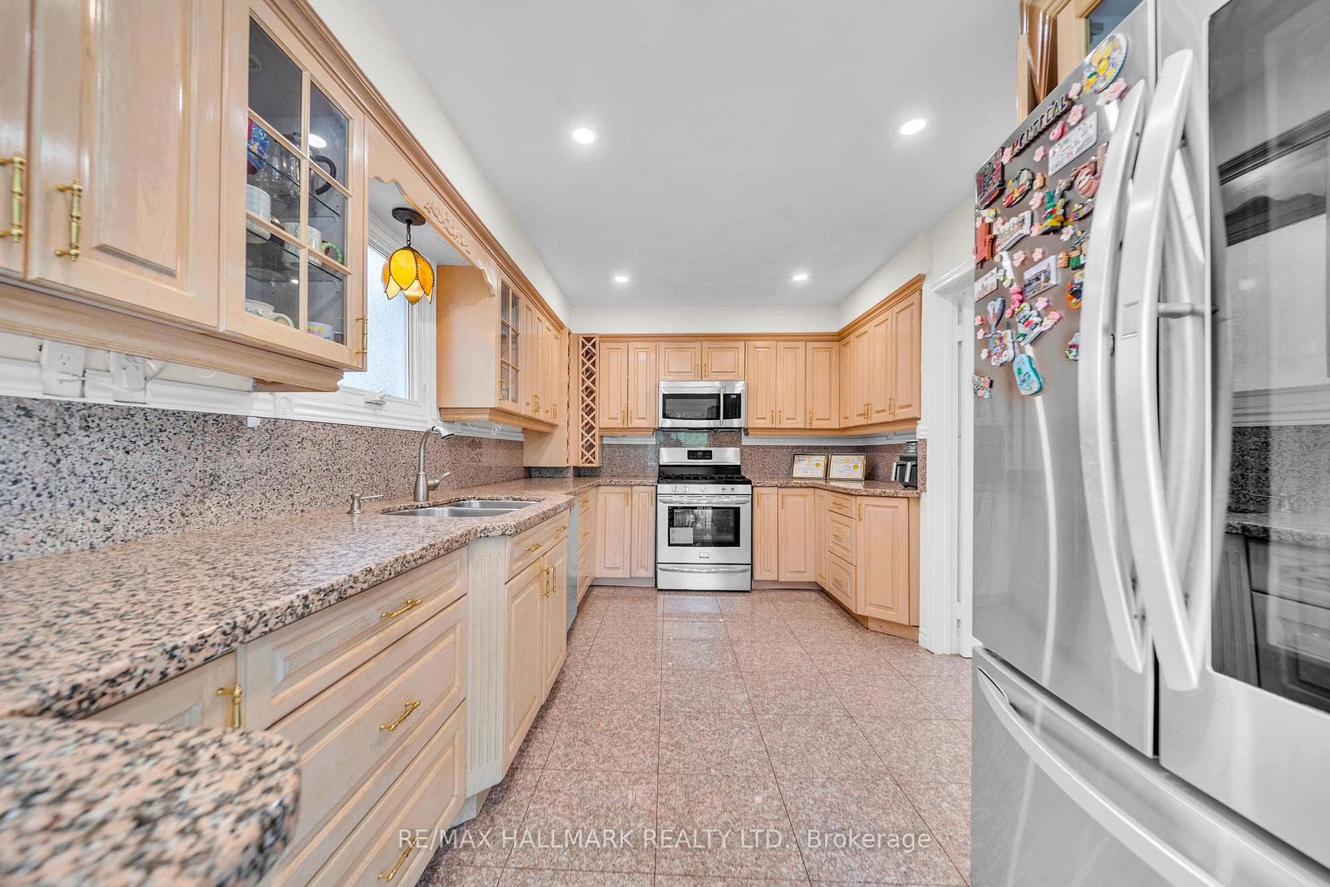 58 Alexis Road photo 12