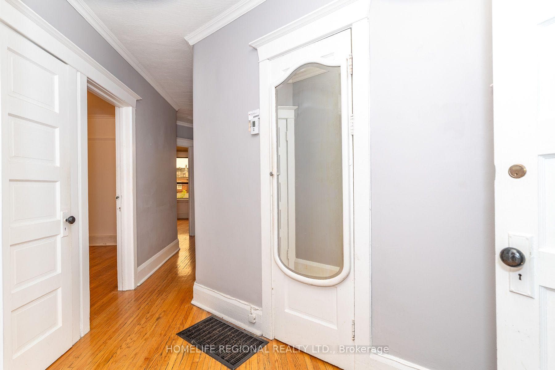 353 St Clarens Avenue photo 6