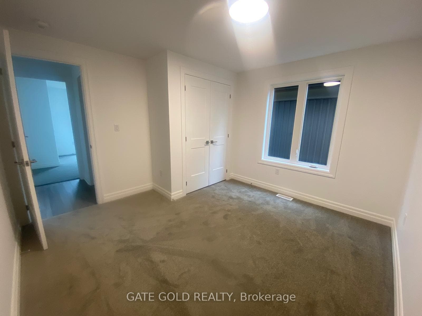 7426 PARKSIDE Drive Unit UPPER photo 10