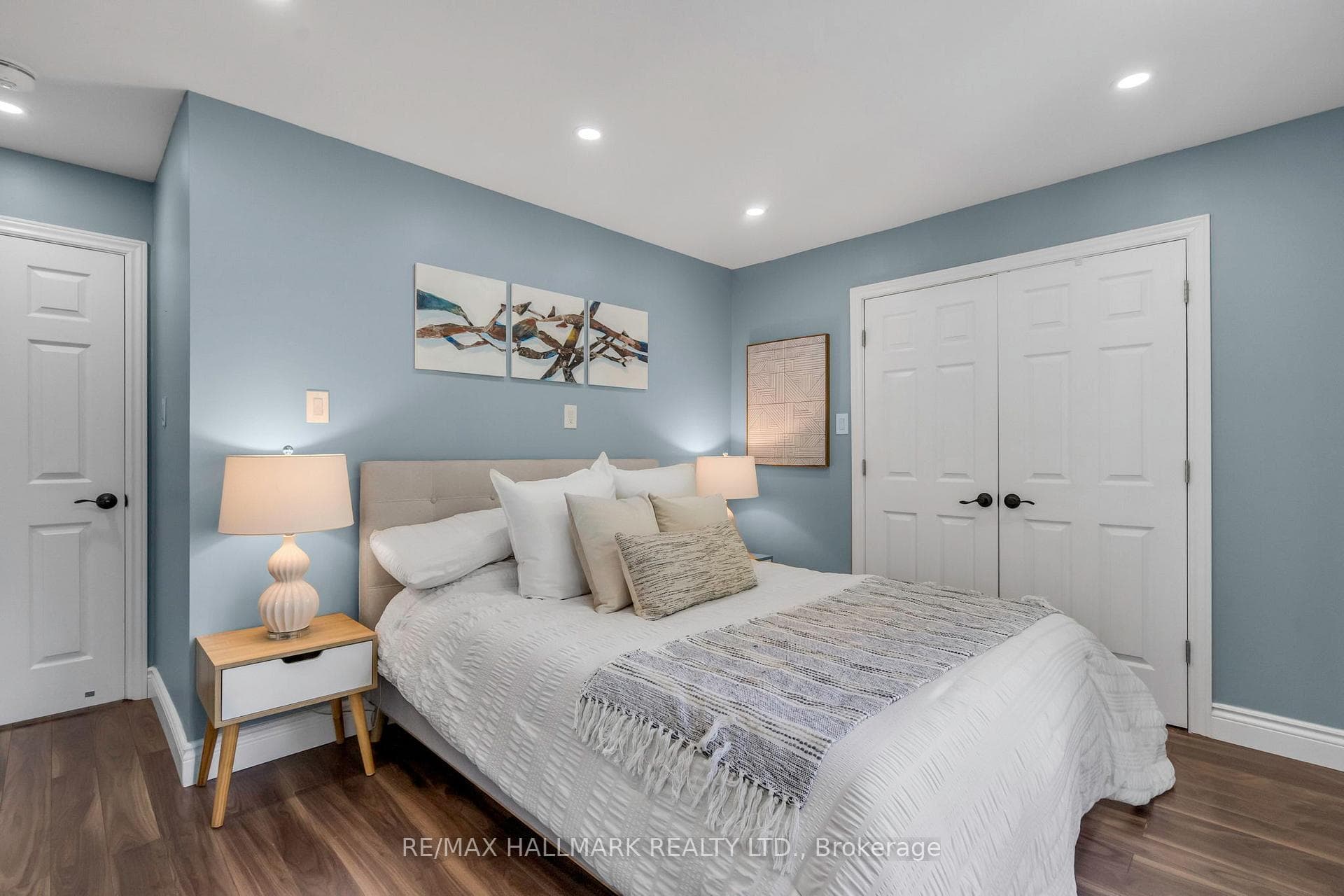 382 Rhodes Avenue photo 23