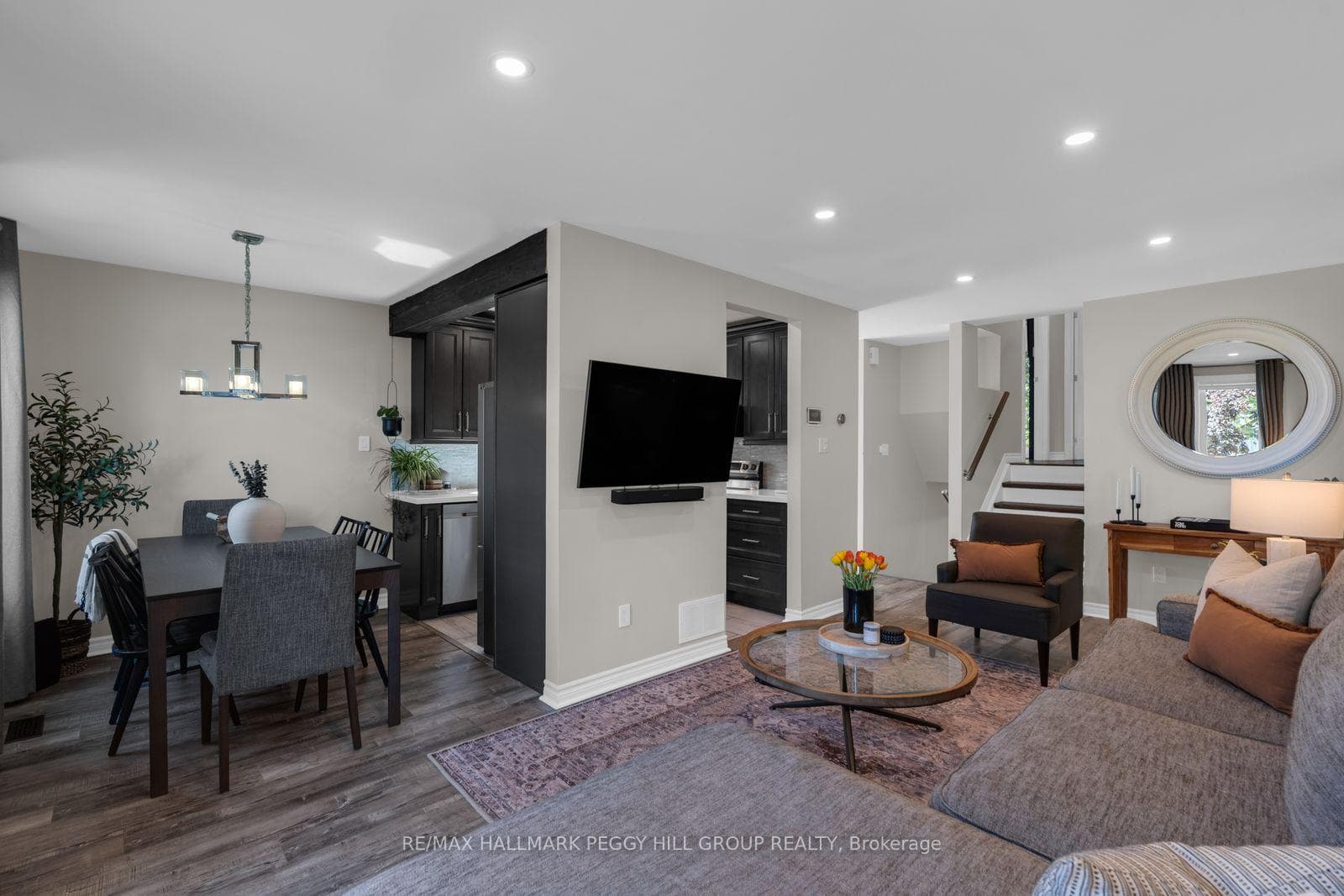 19 Austen Lane photo 7