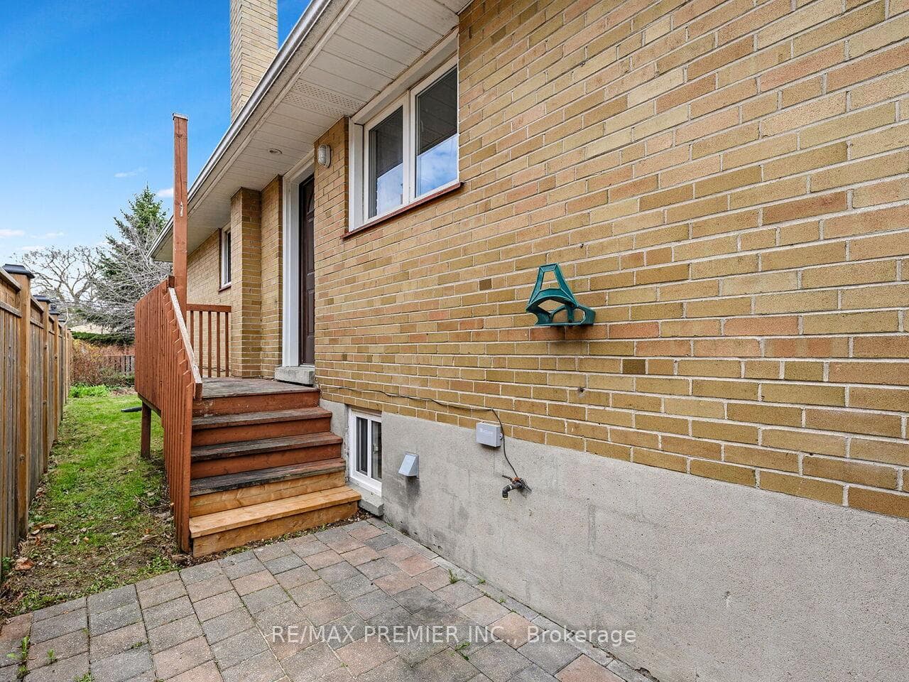 9 Templar Drive photo 45